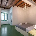 Irilia, Private Pool With Unrestricted Sea View Apartment *