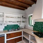 Apartment Irilia, Private Pool With Unrestricted Sea View