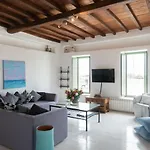 Apartmán Irilia, Private Pool With Unrestricted Sea View *