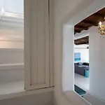 Irilia, Private Pool With Unrestricted Sea View Apartment