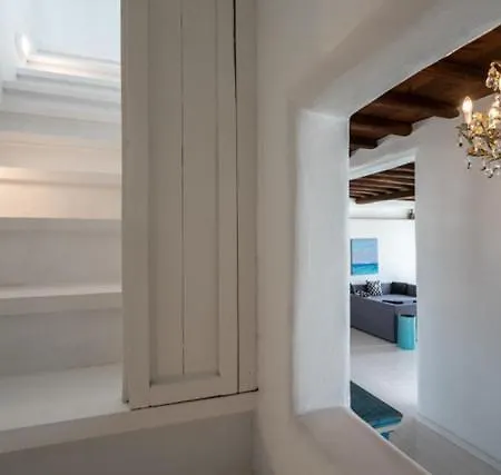 Irilia, Private Pool With Unrestricted Sea View Apartman