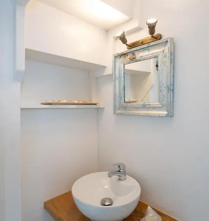 Irilia, Private Pool With Unrestricted Sea View Апартаменты