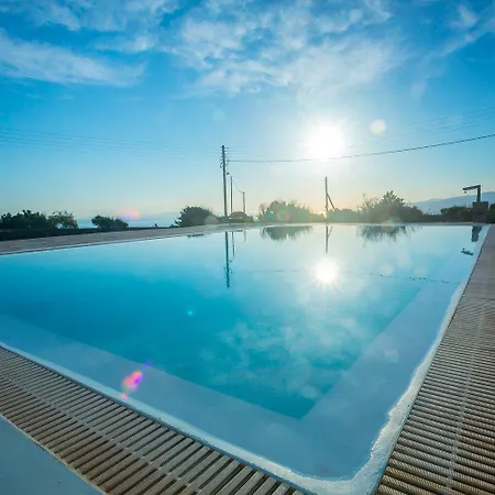 Lägenhet Irilia, Private Pool With Unrestricted Sea View