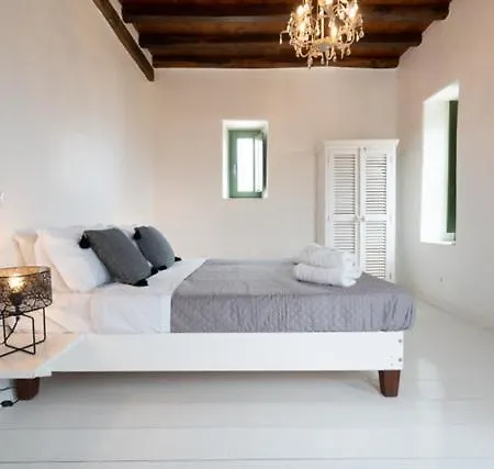 아파트 Irilia, Private Pool With Unrestricted Sea View *