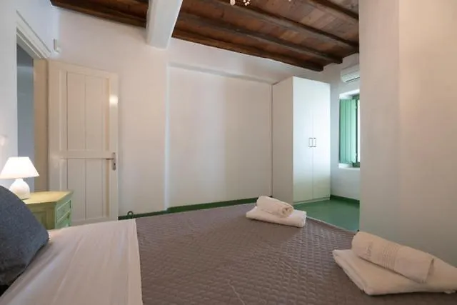 Irilia, Private Pool With Unrestricted Sea View Appartamento