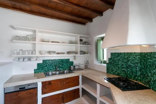 Appartamento Irilia, Private Pool With Unrestricted Sea View